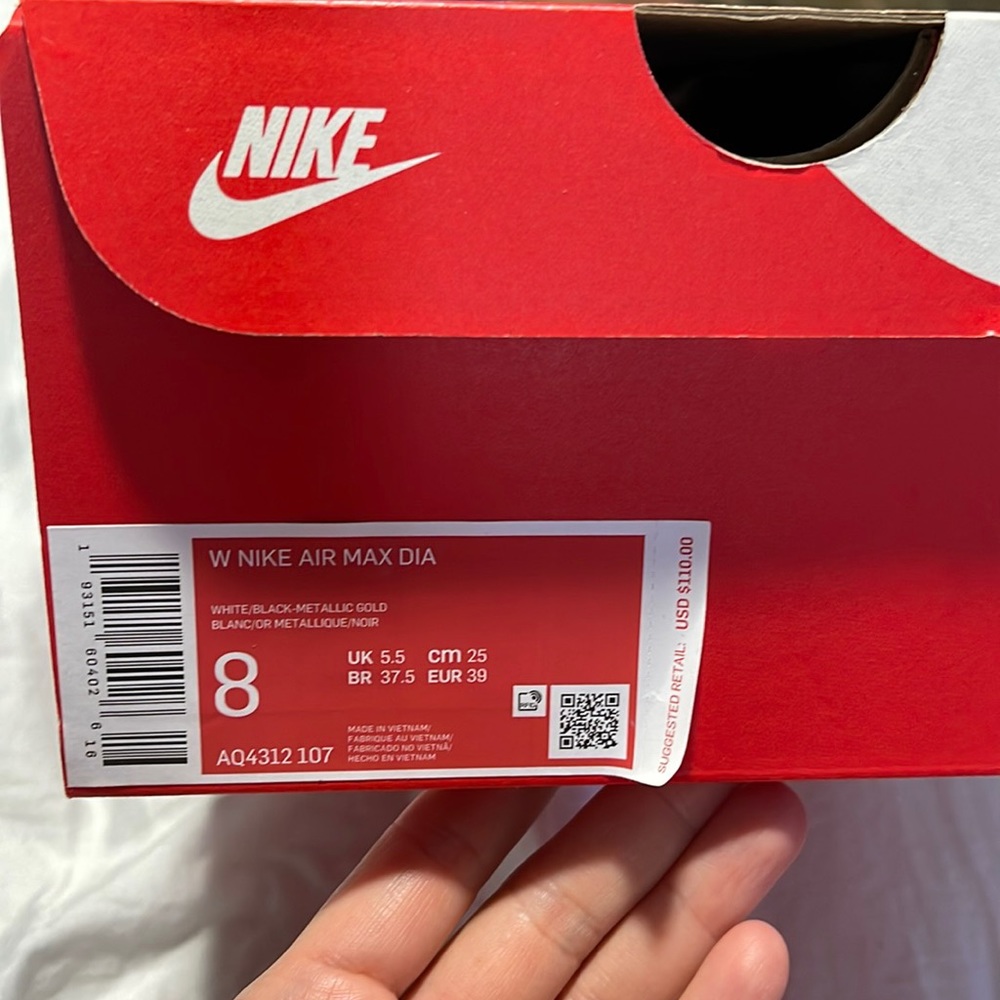 Size 8 Nike